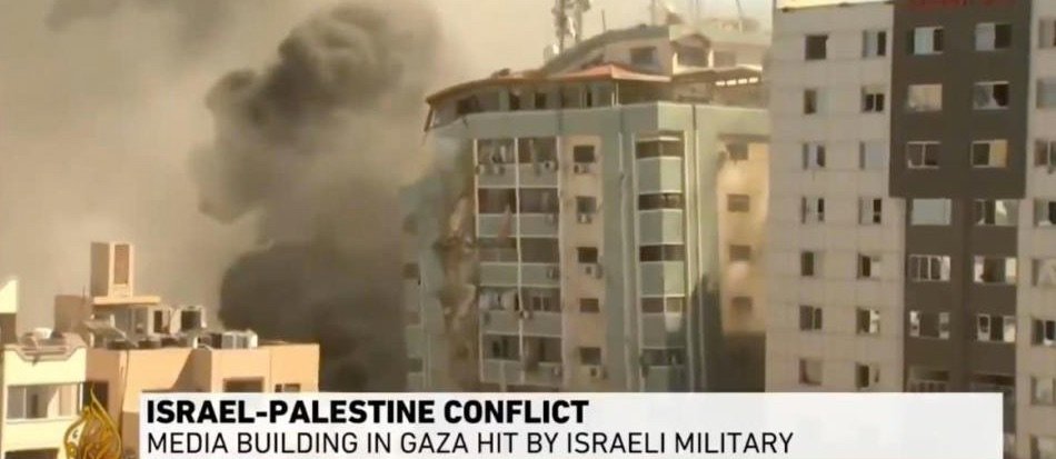 ‘हैरान और भयभीत’: इज़राइली हवाई हमले ने लाइव टीवी पर एपी, अल जज़ीरा कार्यालयों को नष्ट कर दिया
