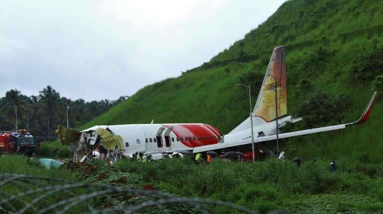 पायलटों की ‘मानवीय भूल’ के कारण कालीकट हवाई अड्डे पर दुर्घटनाग्रस्त हुई एयर इंडिया एक्सप्रेस, रिपोर्ट का दावा