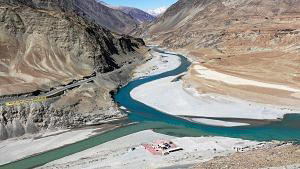पाकिस्तान के साथ भारत की सिंधु जल संधि पूरी तरह से चीन को दरकिनार करती है