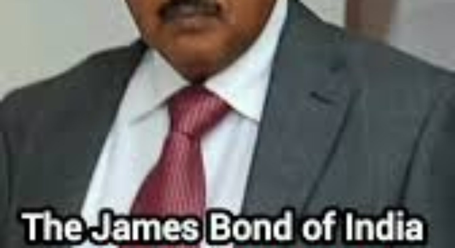 भारत अपने 80 साल के जेम्स बॉन्ड, अजीत डोभाल को रिटायर करने के लिए तैयार क्यों नहीं है?